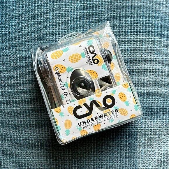 NIB CYLO Pineapple Print Underwater Disposable Camera Waterproof up to 16 Feet - Picture 12 of 12